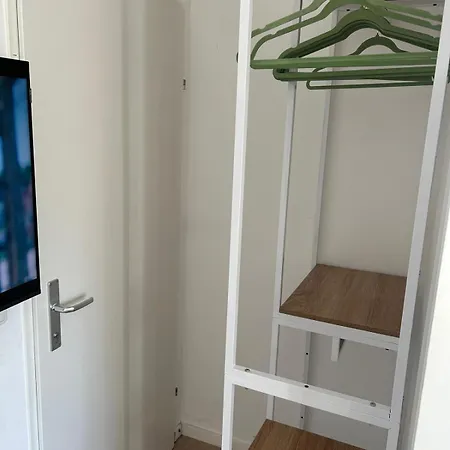 Cosy With Parking Near Vienna גרסדורף ביי וין