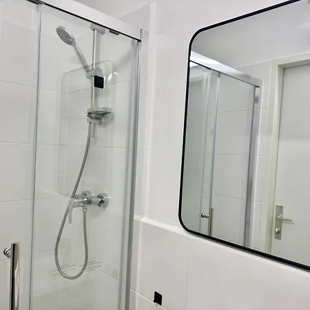 Cosy With Parking Near Vienna