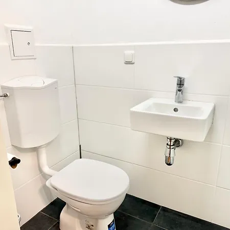 דירה Cosy With Parking Near Vienna *
