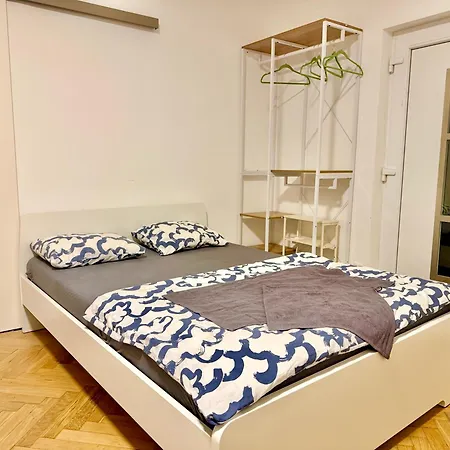 Cosy With Parking Near Vienna * גרסדורף ביי וין