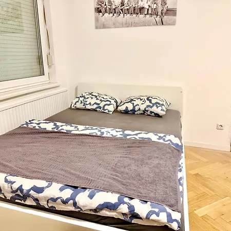 דירה Cosy With Parking Near Vienna גרסדורף ביי וין