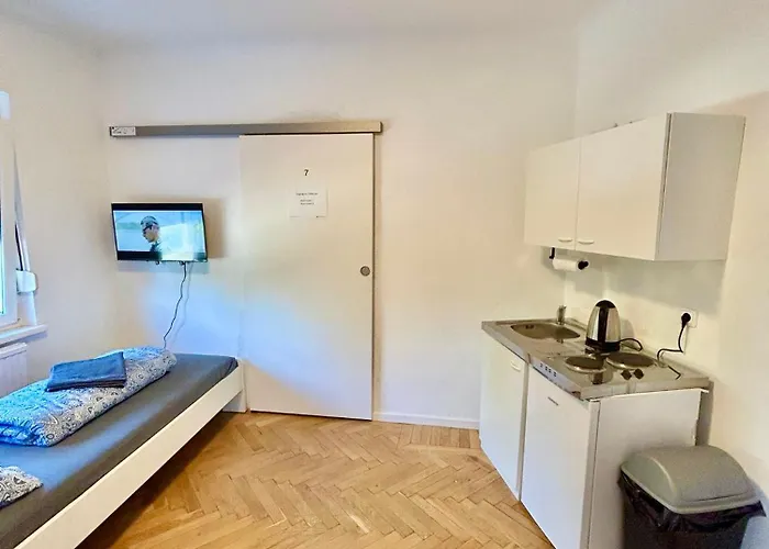 Cosy With Parking Near Vienna Apartment *