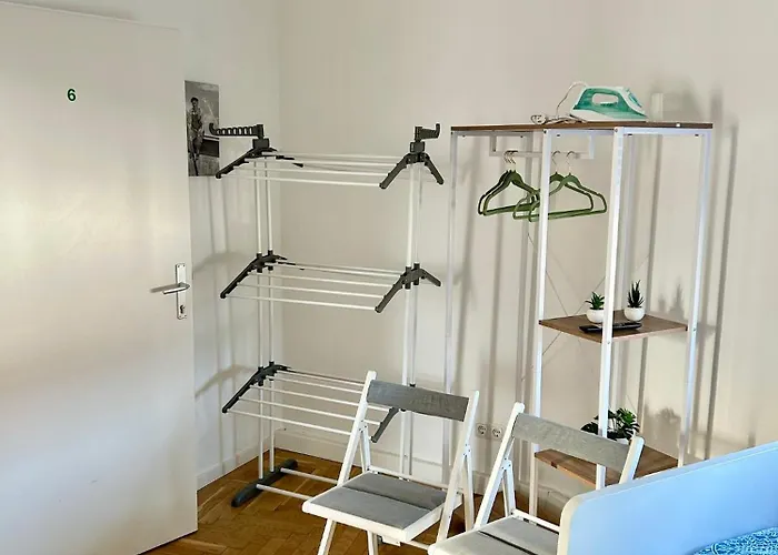 Cosy With Parking Near Vienna * Gerasdorf bei Wien