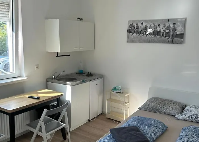 Cosy With Parking Near Vienna Apartment *