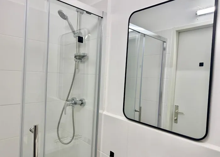 Cosy With Parking Near Vienna