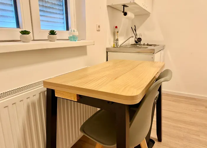 Cosy With Parking Near Vienna Apartment