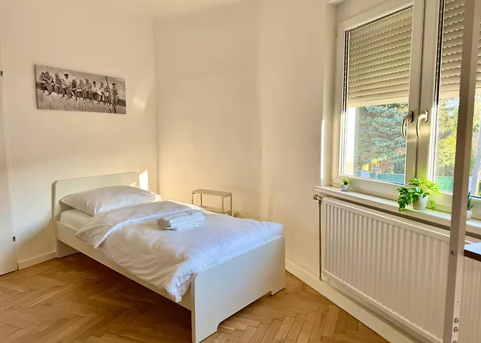 Cosy With Parking Near Vienna Apartment Gerasdorf bei Wien